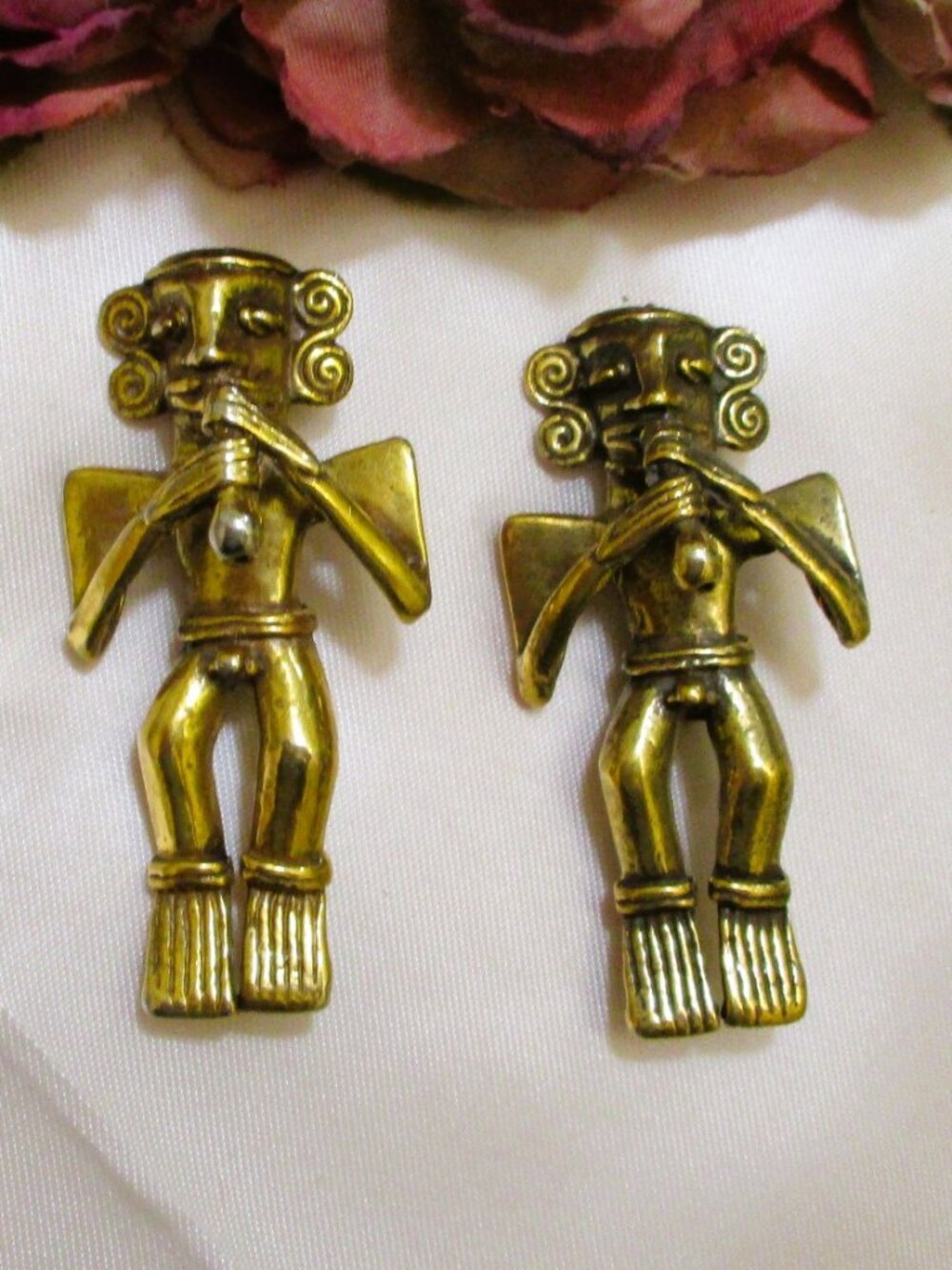 VINTAGE Alva Museum Reproduction Brooches: Coclé Flute Player, Pre-Columbian Pin